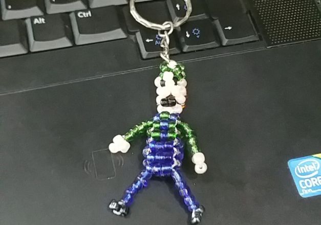 Llavero de Luigi random